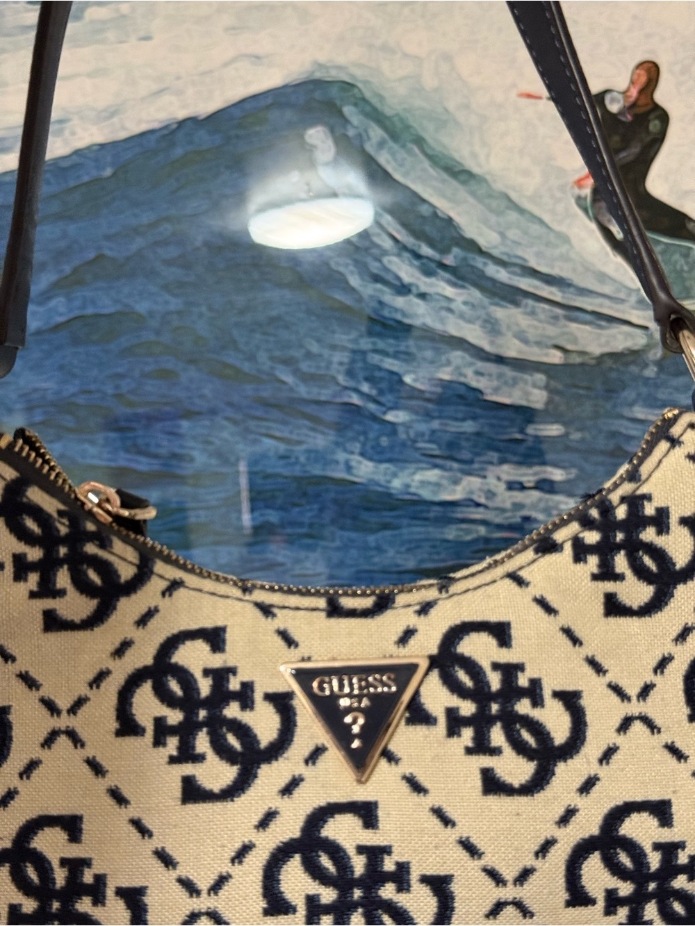 GUESS Cream and Black Logo-Print Shoulder Bag - Picture 2 of 5